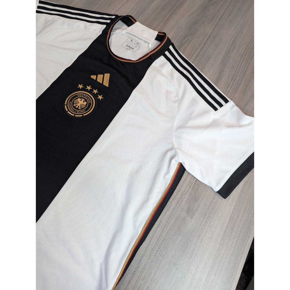 Adidas Germany 2022 World Cup Home Soccer Jersey Men's XL White DFB 4 Stars